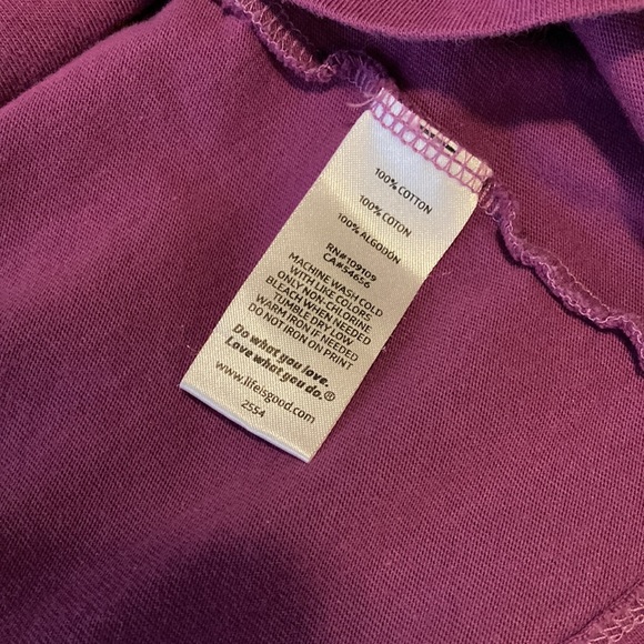 Life is Good Women’s Purple Long Sleeve Graphic Shirt Size Medium - Picture 4 of 5